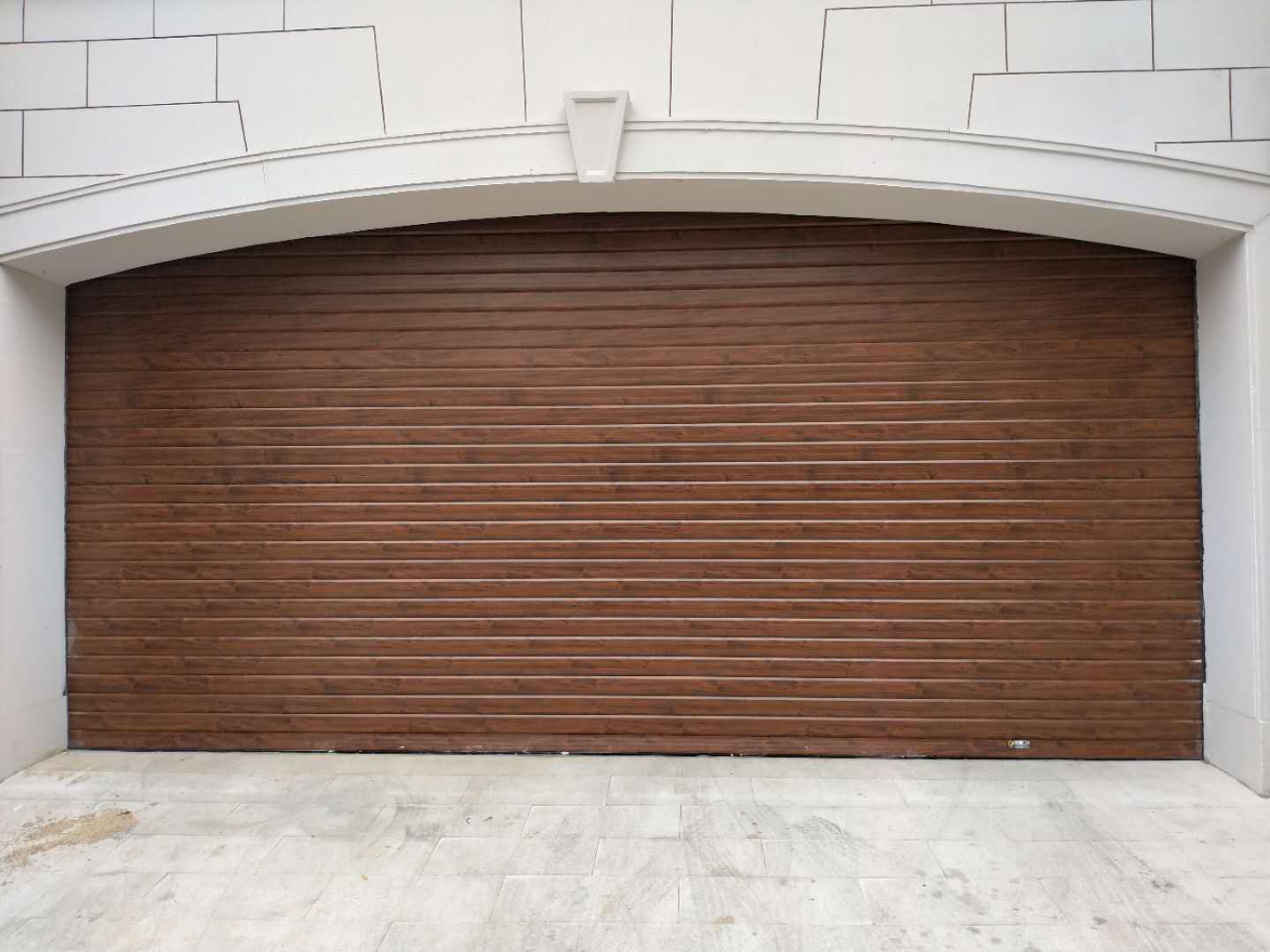 在選購卷簾門時(shí)考慮的因素有哪些？