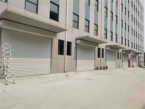 防火卷簾門脫軌了怎么還原？